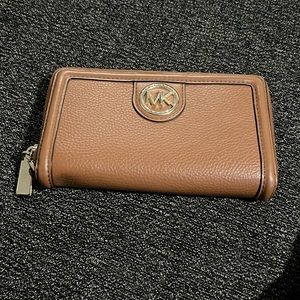 Michael Kors zip around wallet brown soft leather